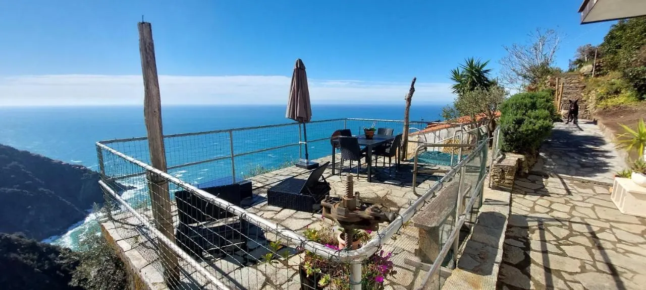 La Casetta Di Giuly A Picco Sul Mare Biassa 0*,  이탈리아