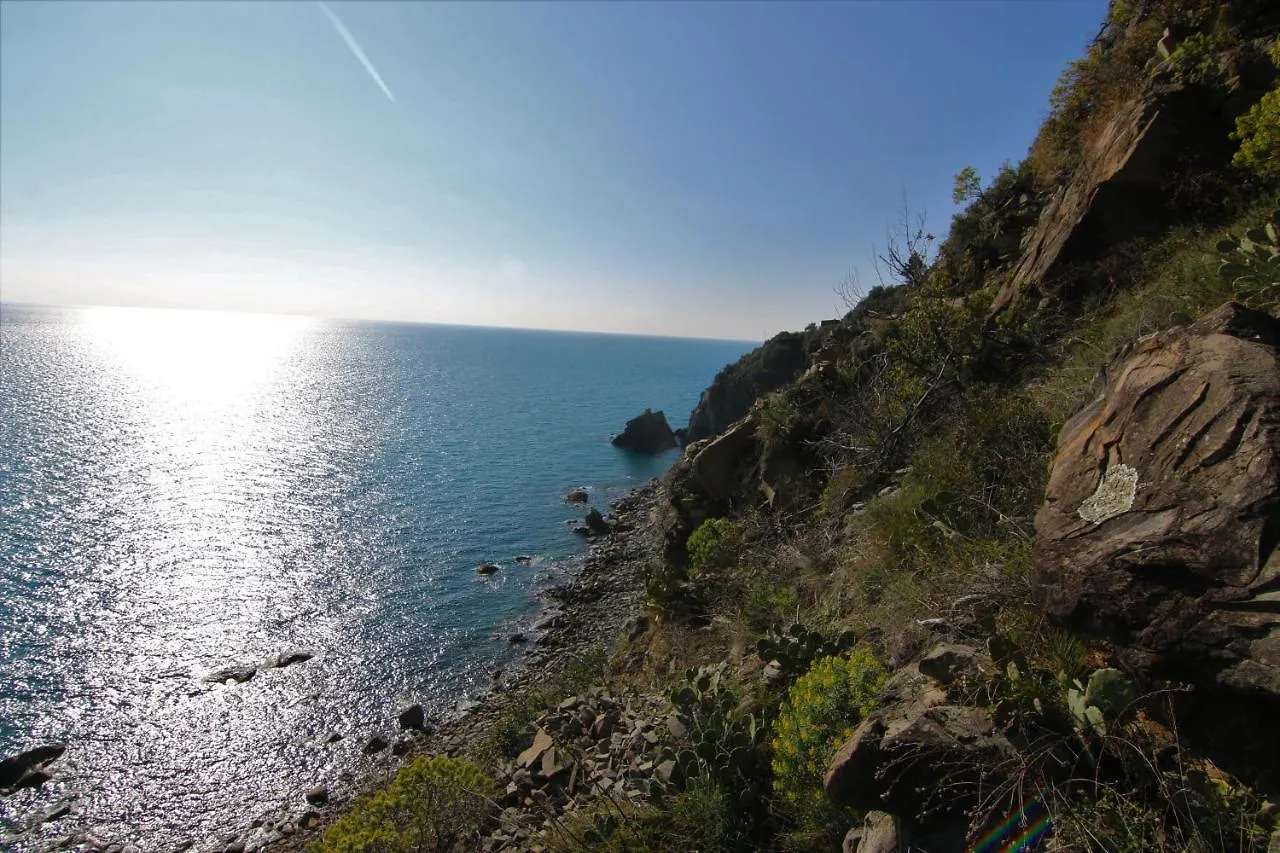 Holiday home La Casetta Di Giuly A Picco Sul Mare Biassa
