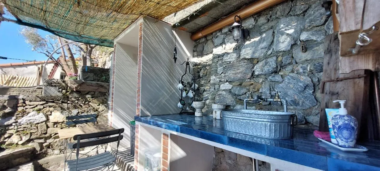 Holiday home La Casetta Di Giuly A Picco Sul Mare Biassa Italy